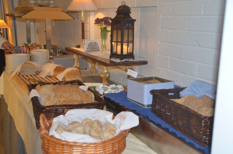 Food & Drinks 5, Innvik Fjordhotel - Misjonheimen, Stryn