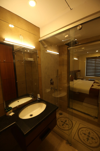 Bathroom 5, Holy River Hotel, Garhwal