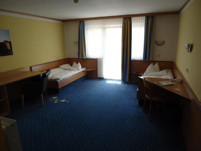 Bedroom 2, Sleep & Go Hotel Magdeburg, Magdeburg