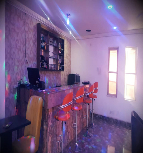 Food & Drinks 4, Lukeville Suites, Bwari