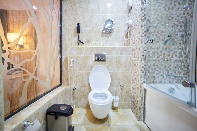 Bathroom 5, Corinthia Villa Hotel, AbujaMun