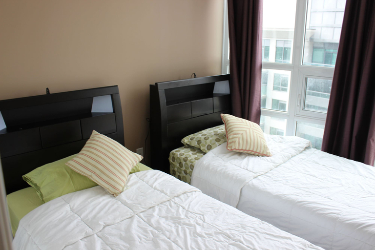 Bedroom 3, NAPA Furnished Suites & Apartments, Toronto