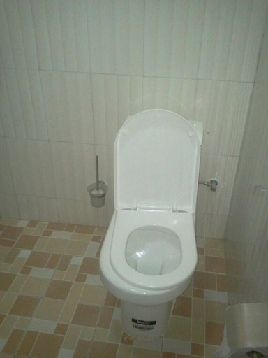 Bathroom 3, Capricorn Lounge, Jinja