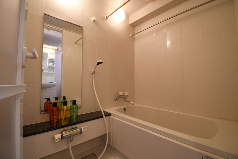 Bathroom, Beau Belle Nagahori 1002, Osaka