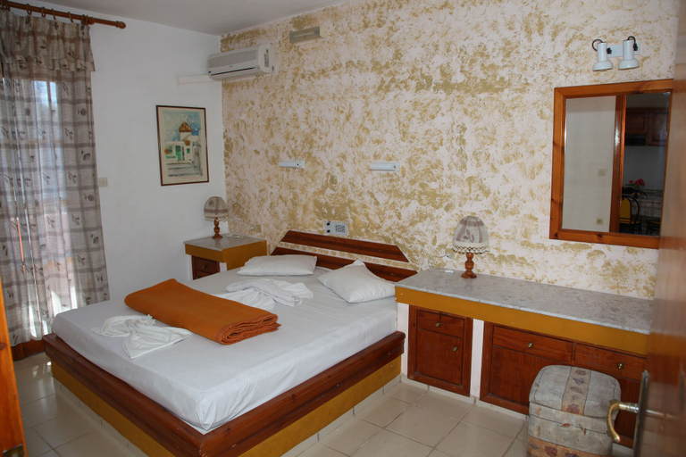 Bedroom 4, Sogiorka Apartments, Crete