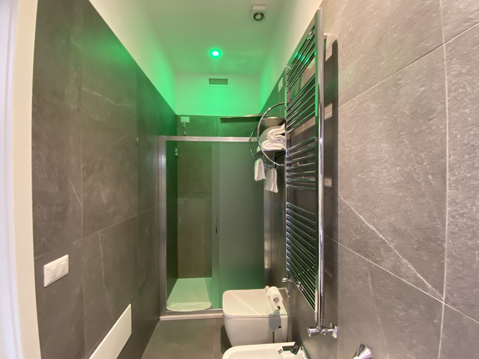 Bathroom 3, Residenze Romano Albergo diffuso & spa, Foggia