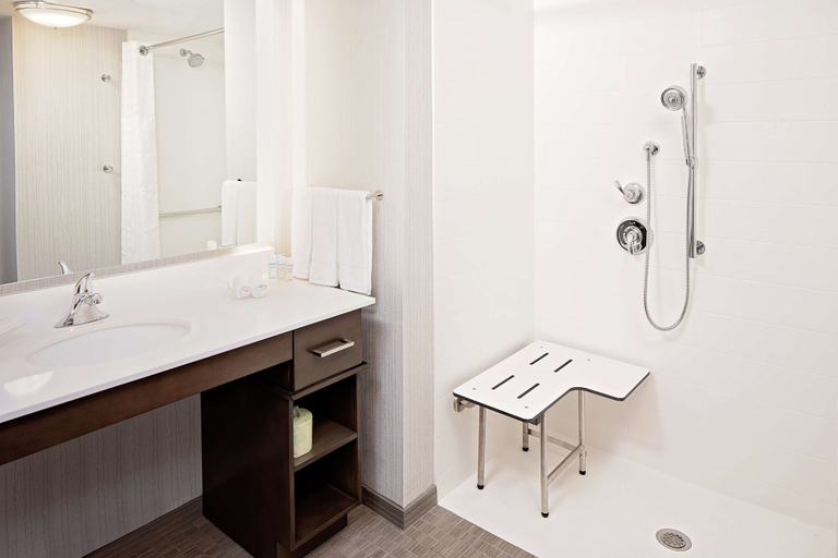 Bathroom 3, Homewood Suites by Hilton Ronkonkoma, Suffolk