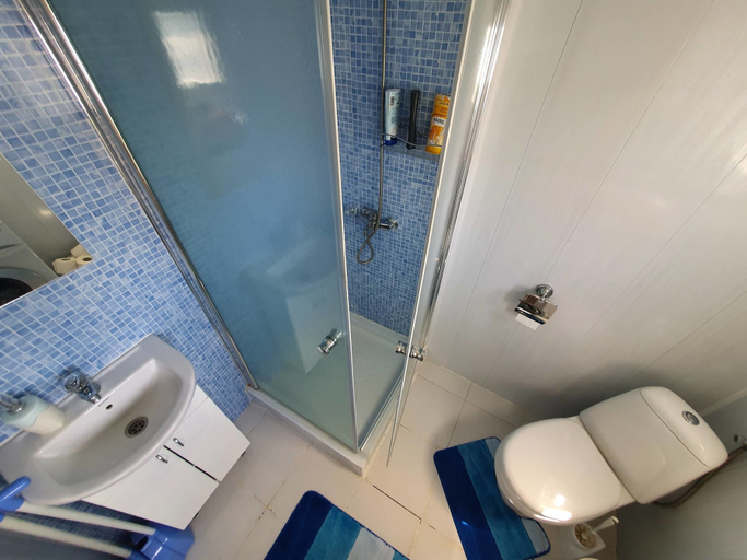 Bathroom 4, Lucky River Belgrade, Belgrade