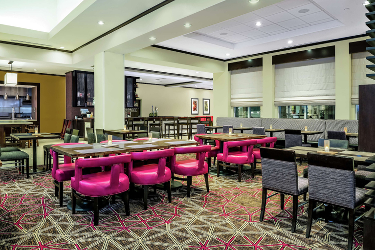 Food & Drinks 5, Hilton Garden Inn Victoria, Victoria