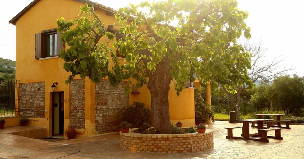 Exterior & Views 2, Al Grande Gelso, Cosenza