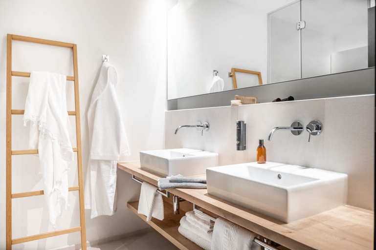 Bathroom 3, Sporthotel Chalets, Bludenz