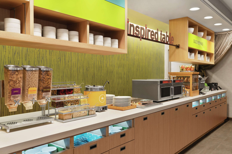 Food & Drinks 5, Home2 Suites by Hilton Lancaster, Lancaster