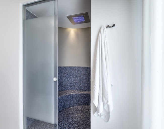 Bathroom 4, Hotel Meeting, Rimini