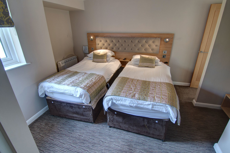 Bedroom 4, China Fleet Country Club, Cornwall