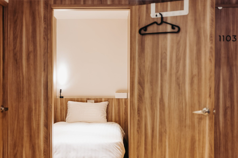 Bedroom 4, Meet Secret, Pingtung