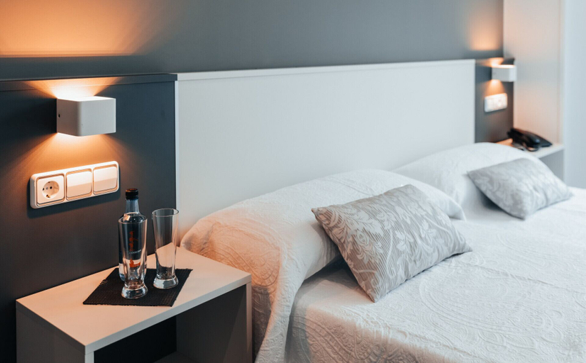 Bedroom 2, Pensión Rúa Peregrino, Lugo