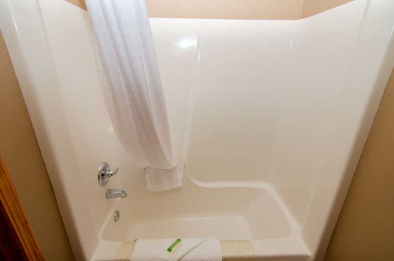 Bathroom 4, Cobblestone Inn & Suites - Denison - Oak Ridge, Crawford