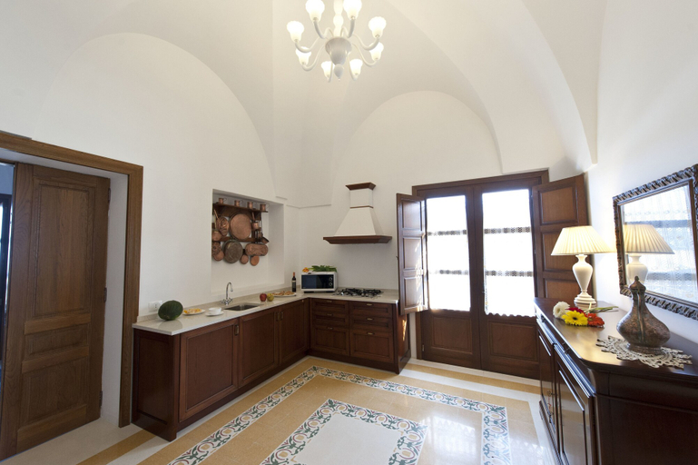Bathroom 5, Resort Acropoli, Trapani