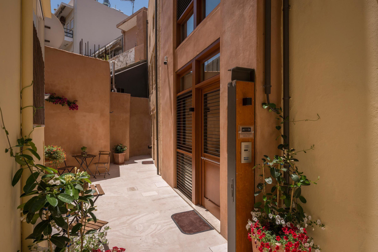 Others 5, Neoria Houses, Crete
