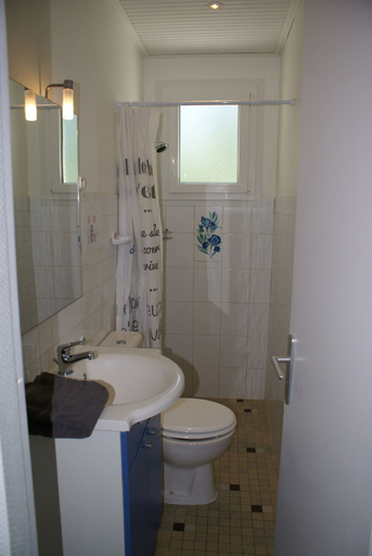 Bathroom 4, Les Gites De Montmartre, Vendée