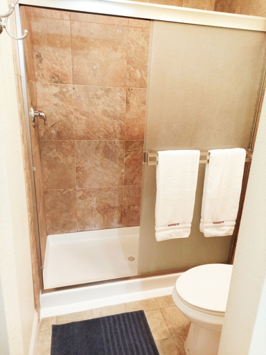 Bathroom 3, The Woodfords Inn, Alpine