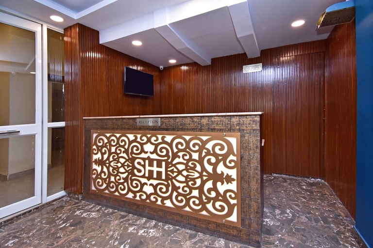 Others 4, Stay Hub, Kolkata