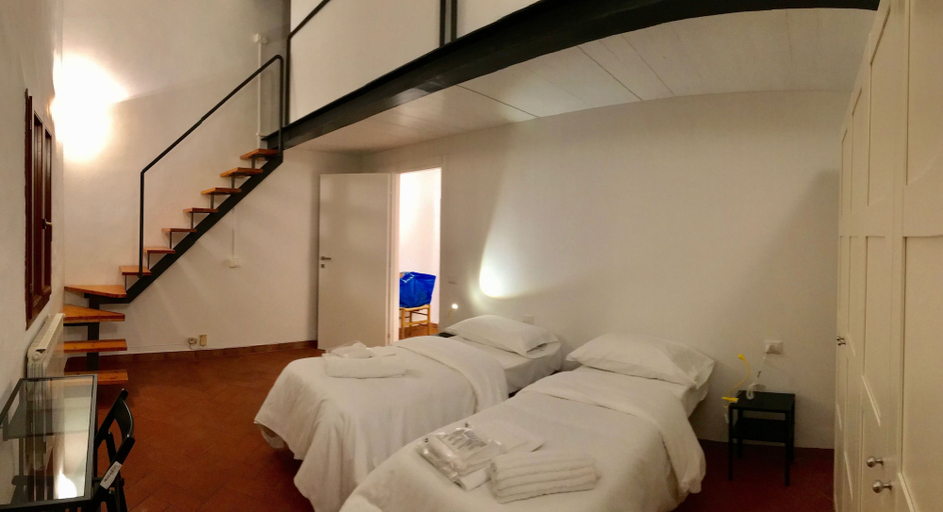 Room 2, Alfani 2P, Florence