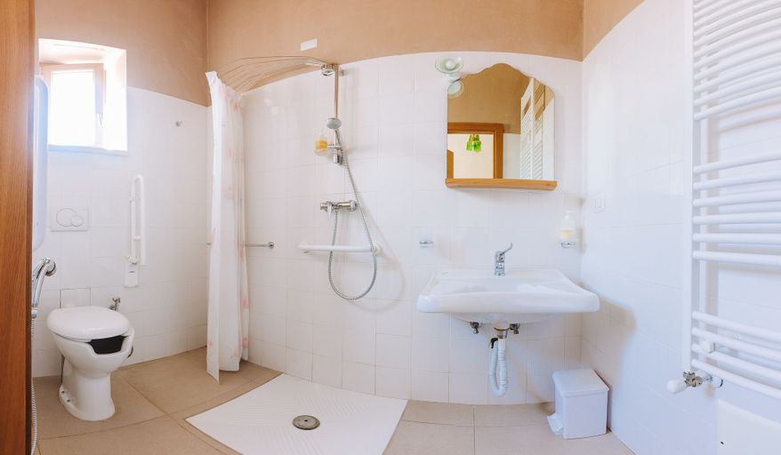 Bathroom 4, Agriturismo biologico Piccapane, Lecce