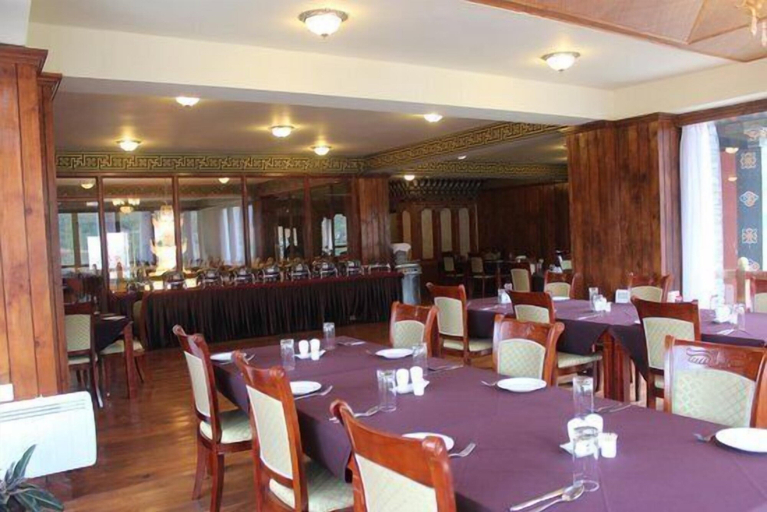 Food & Drinks 4, Hotel Drukchen, Dopshari