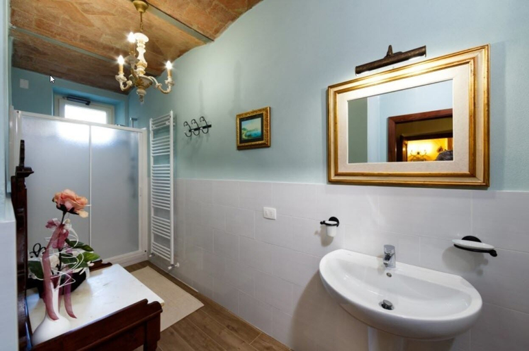 Bathroom 3, Fattoria del Nonno Berto, Arezzo