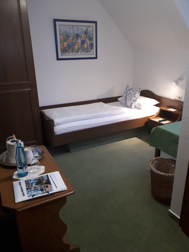 Bedroom 1, Schwarzwaldhotel Garni Wolfach, Ortenaukreis