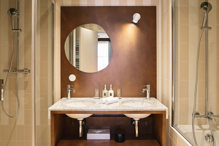 Bathroom 4, Rosalie, Paris