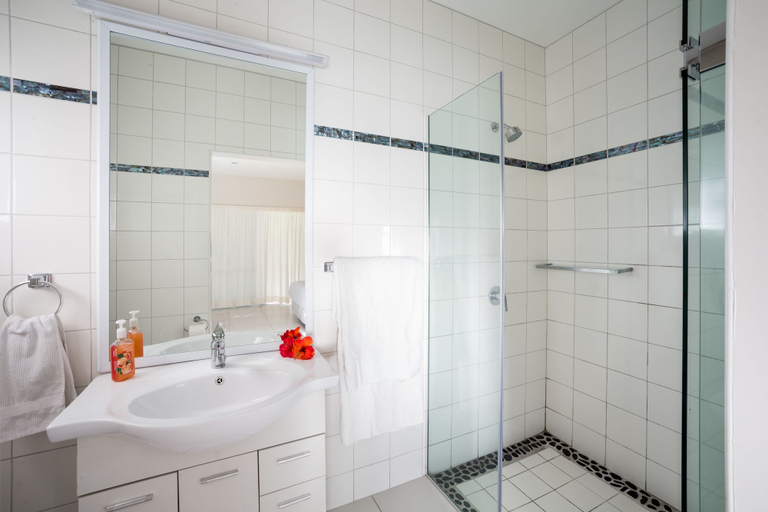 Bathroom 3, Kakaia Retreat, Rorotonga