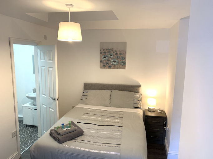 Bedroom 2, Grand Central Budget Modern Apartments, Derby