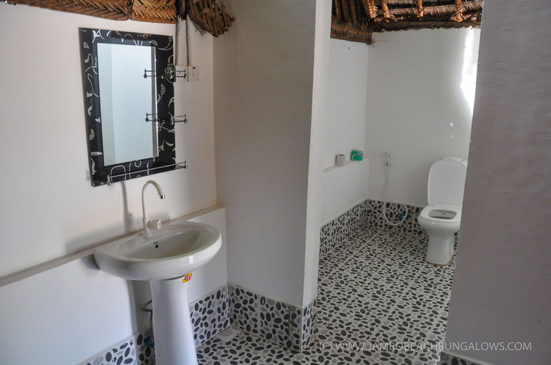 Bathroom 4, New Jambo Bungalows - Hostel, Kusini