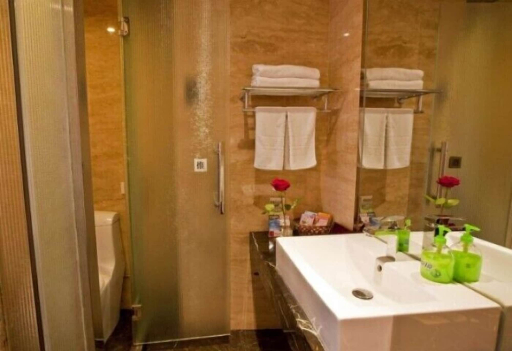 Bathroom, Tieliu Business Hotel, Hangzhou