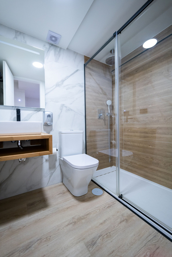 Bathroom 4, Apartamentos Málaga Premium - Calle San Telmo Thyssen Museum, Málaga