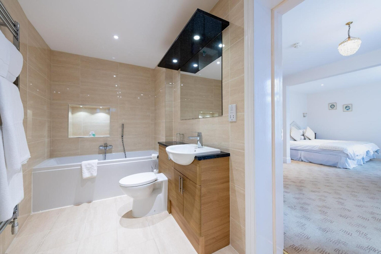 Bathroom 4, Royal Glen, Devon