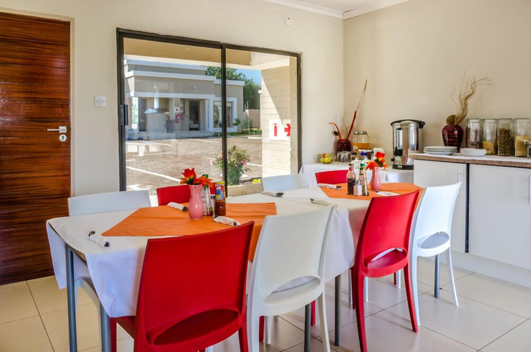 Others 5, Hill View Inn, Serowe