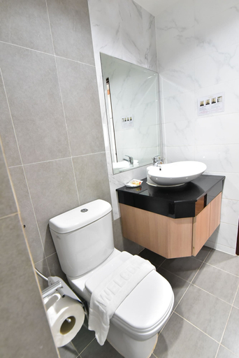 Bathroom 4, The U-Time Hotel, Hat Yai