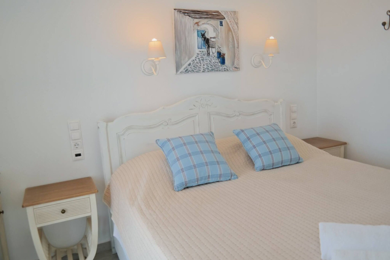 Bedroom 5, Annio Studios, South Aegean