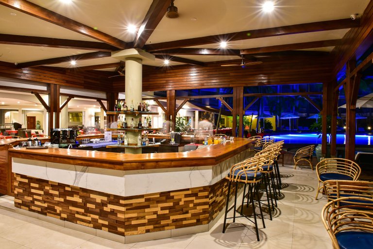 Food & Drinks 5, Tarisa Resort