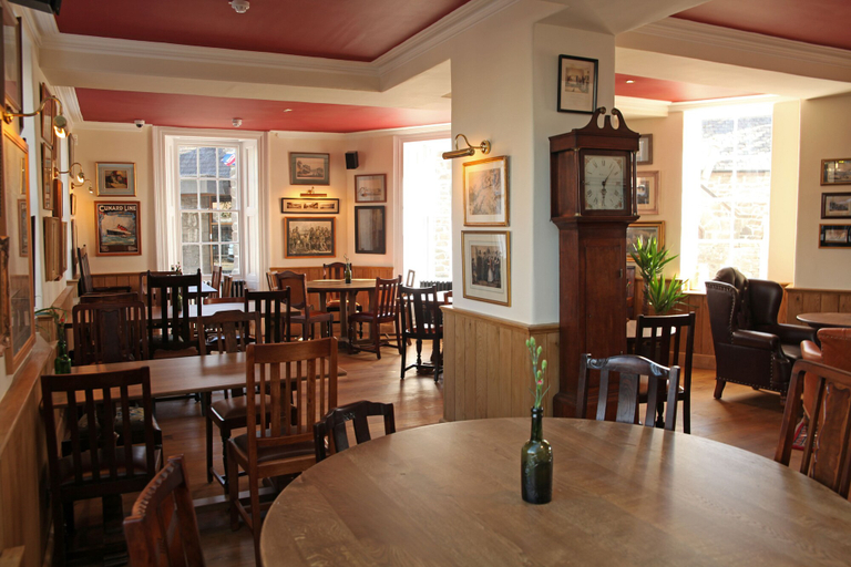 Food & Drinks 5, The Erskine Arms, Conwy