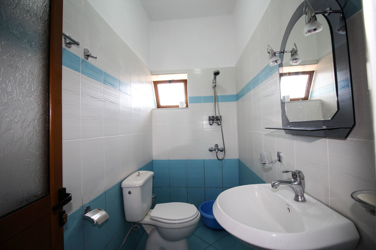 Bathroom, Apartments Dine, Sarandës