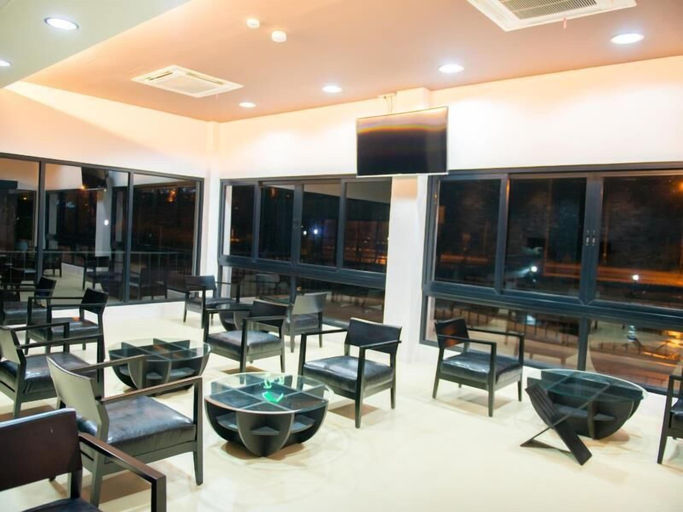 Food & Drinks 5, The Peak Boutique Hotel, Phra Phrom