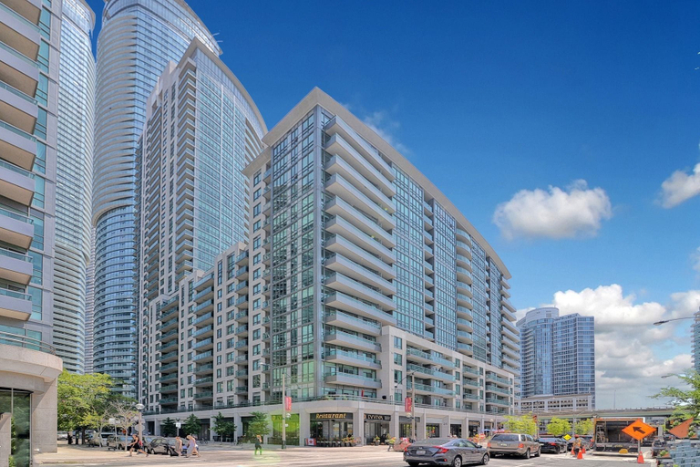 Exterior & Views 2, NAPA Furnished Suites & Apartments, Toronto