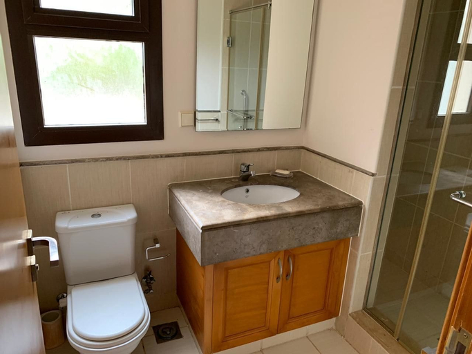 Bathroom, North Coast Villa Virona 161 with pool, El Alamein