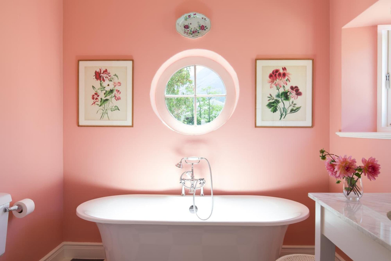 Bathroom 3, La Cotte Orchard Cottages, Cape Winelands