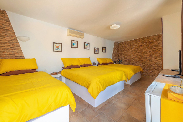 Bedroom 3, Casa dos Ninos, Silves