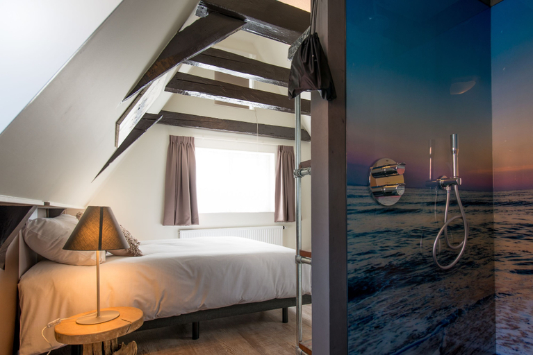Bedroom 3, Boutique Hotel De Eilanden, Harlingen
